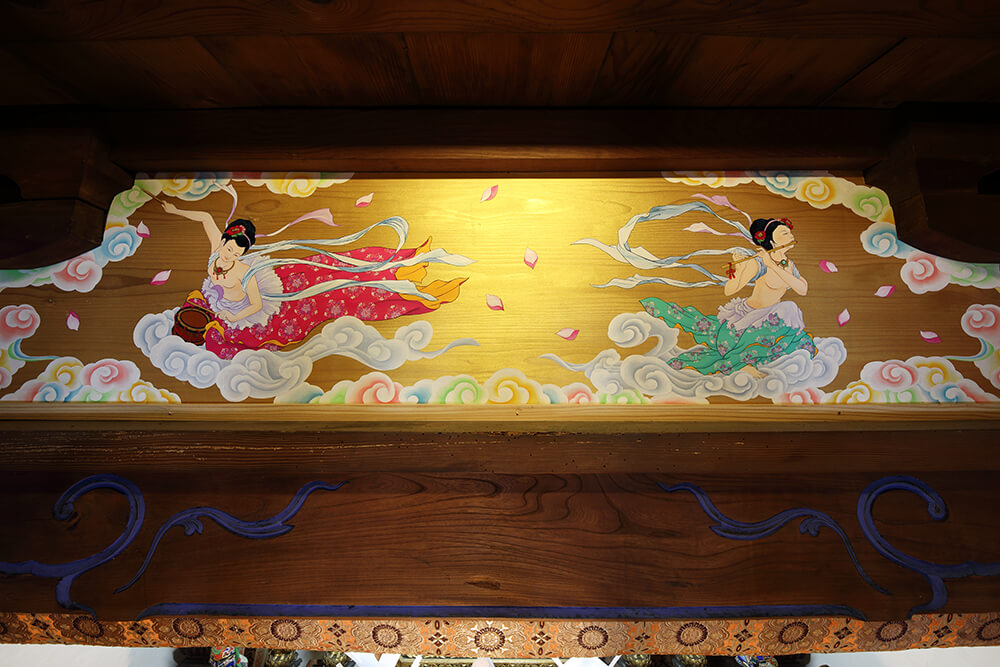 定林寺 本堂須弥壇壁画『飛天双図』